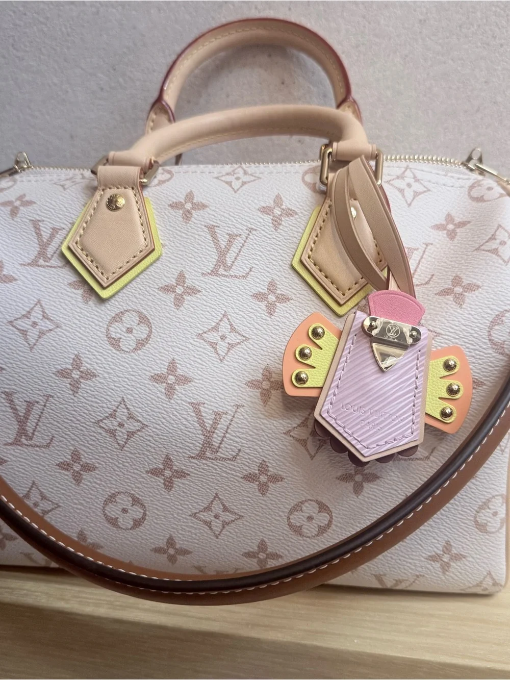 NEW Louis Vuitto Speedy Bandouliere 25 •High Summer•